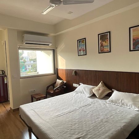 Downtown Studios Gurgaon Exteriör bild