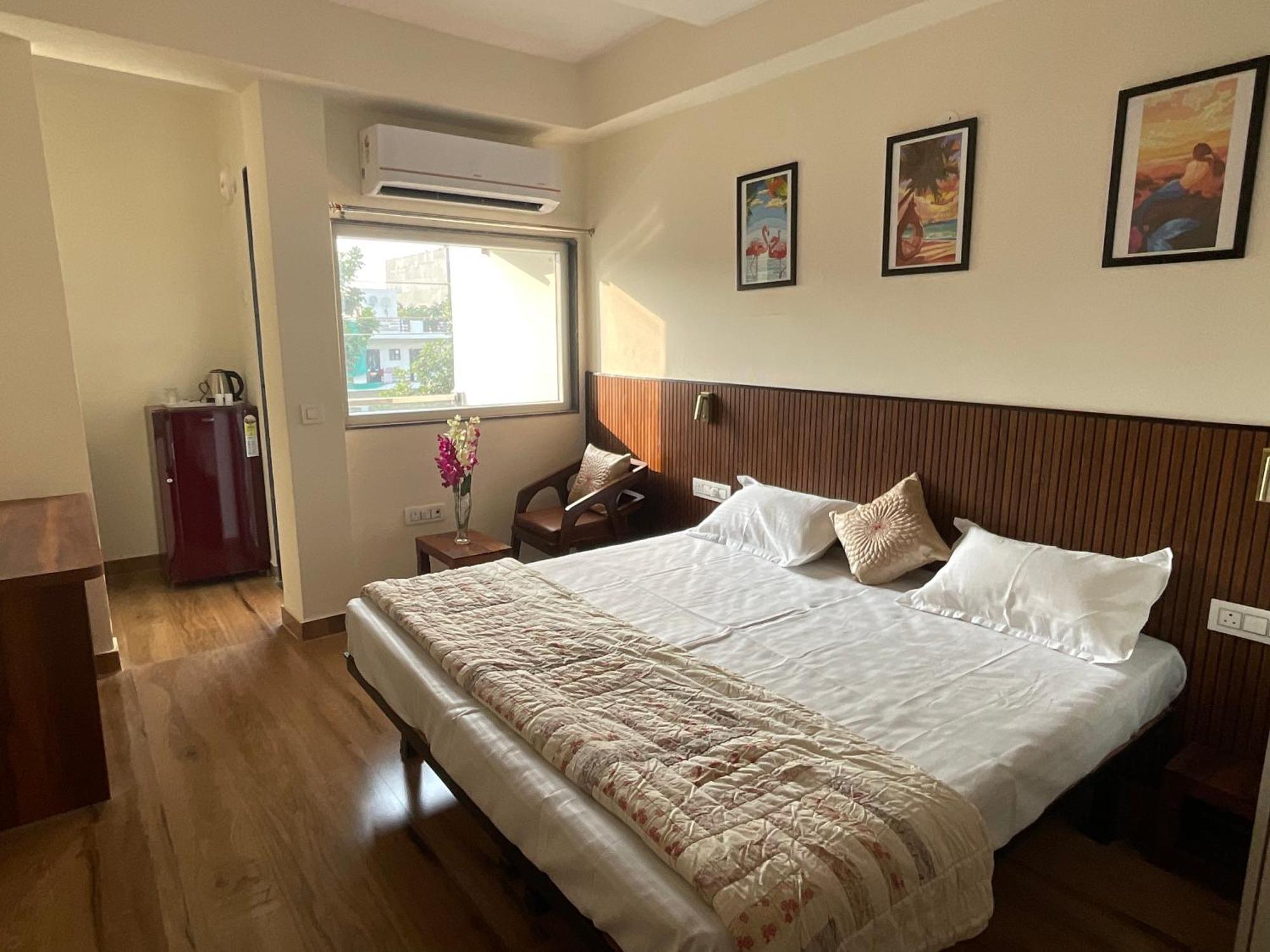 Downtown Studios Gurgaon Exteriör bild